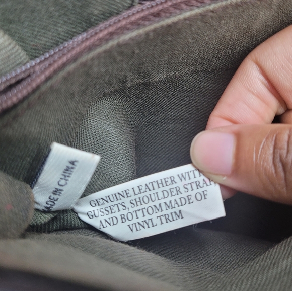 Genuine Leather & Vinyl Shoulder Messenger Bag - Picture 10 of 11